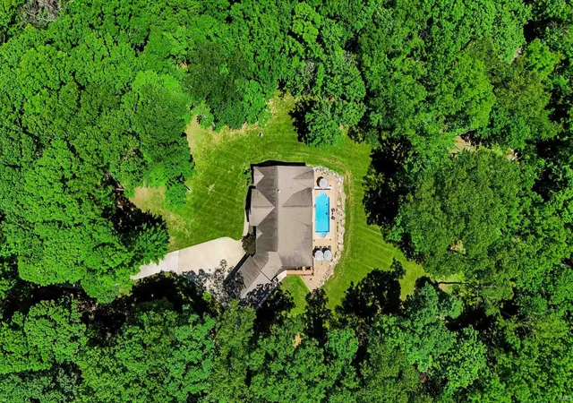 47th image of 2731 W Lost Mans Ln, Bloomington, IN 47404 | MLS# 202625154