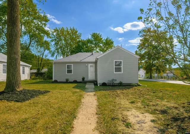 1st image of 3313 W Torquay Rd, Muncie, IN 47304 | MLS# 202625158