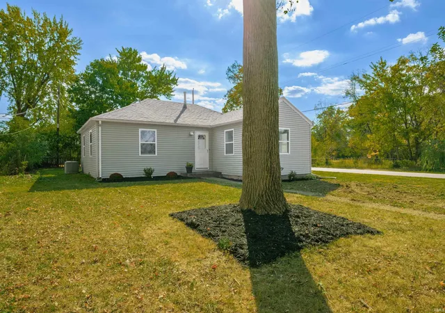 2nd image of 3313 W Torquay Rd, Muncie, IN 47304 | MLS# 202625158
