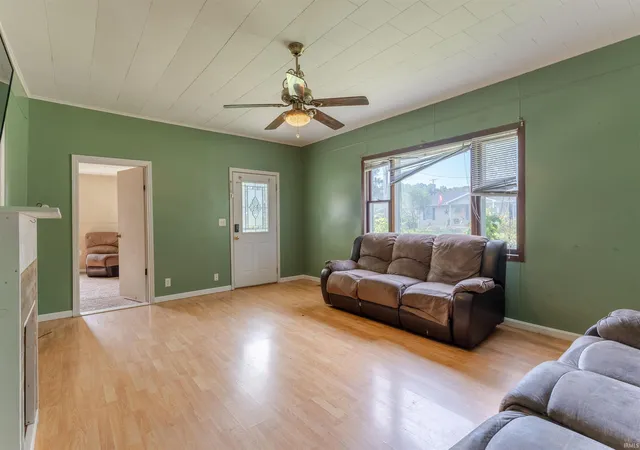 Photo 2 of Manufactured home for sale at 709 Walnut St, Rockport, IN 47635 | MLS# 202625164 | Listing updated on 2026-06-25