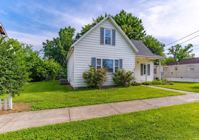 Photo 32 of Manufactured home for sale at 709 Walnut St, Rockport, IN 47635 | MLS# 202625164 | Listing updated on 2026-06-25