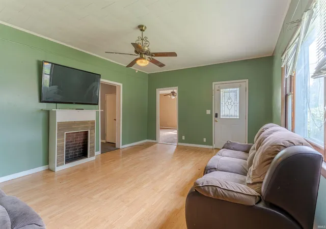 Photo 3 of Manufactured home for sale at 709 Walnut St, Rockport, IN 47635 | MLS# 202625164 | Listing updated on 2026-06-25