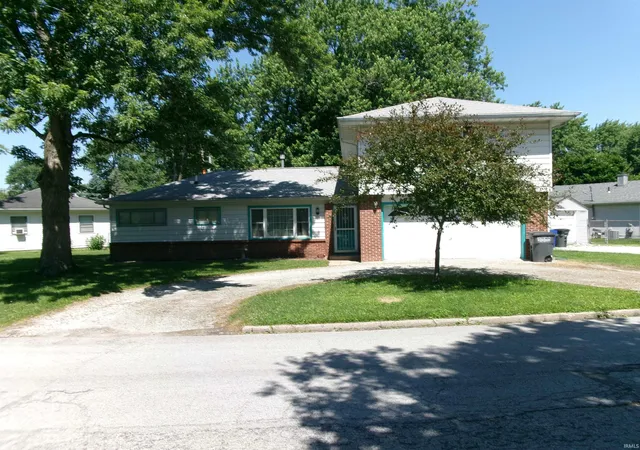 2nd image of 2507 S Wickersham Dr, Kokomo, IN 46901 | MLS# 202625165