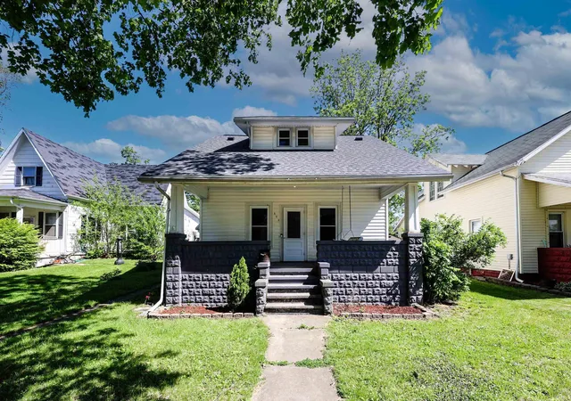 Homes for sale in Columbia City, IN | 405 E Van Buren St, Columbia City, IN 46725 | MLS# 202625173