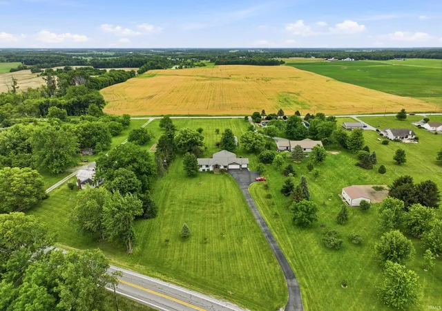 5th image of 1366 E Us Hwy 33 -57, Churubusco, IN 46723 | MLS# 202625174