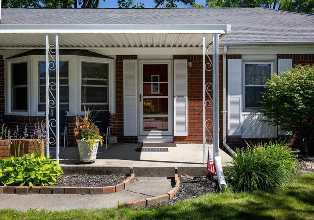 2nd image of 866 Barlow St, West Lafayette, IN 47906 | MLS# 202625183
