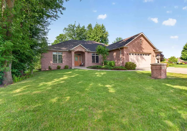 Photo 1 of Sale Pending at 11015 La Cabreah Ln, Fort Wayne, IN 46845 | MLS# 202625193 | Listing updated on 2026-08-26