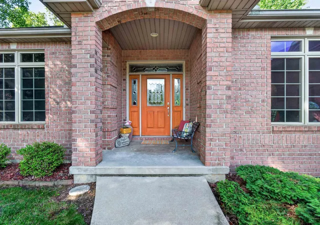 Photo 3 of Sale Pending at 11015 La Cabreah Ln, Fort Wayne, IN 46845 | MLS# 202625193 | Listing updated on 2026-08-26