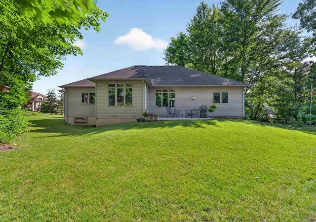 Photo 4 of Sale Pending at 11015 La Cabreah Ln, Fort Wayne, IN 46845 | MLS# 202625193 | Listing updated on 2026-08-26