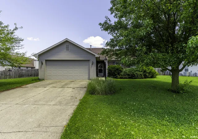 Photo 1 of Sale Pending at 6428 Copper Crk Pl, Fort Wayne, IN 46835 | MLS# 202625195 | Listing updated on 2026-06-28