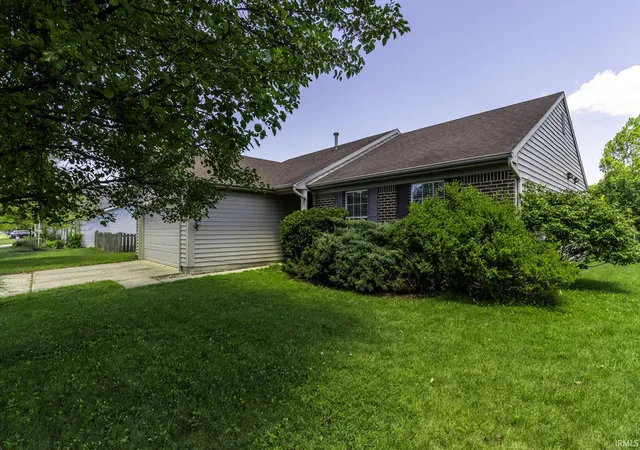 Photo 3 of Sale Pending at 6428 Copper Crk Pl, Fort Wayne, IN 46835 | MLS# 202625195 | Listing updated on 2026-06-28