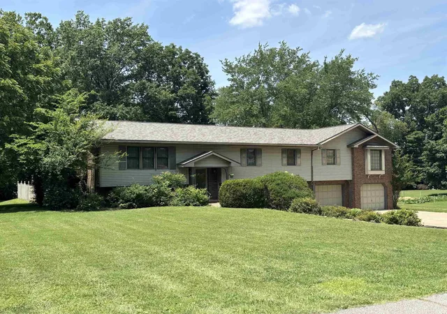 Photo 1 of Manufactured home for sale at 1523 S Red Leaf Dr, Evansville, IN 47712 | MLS# 202625213 | Listing updated on 2026-09-03
