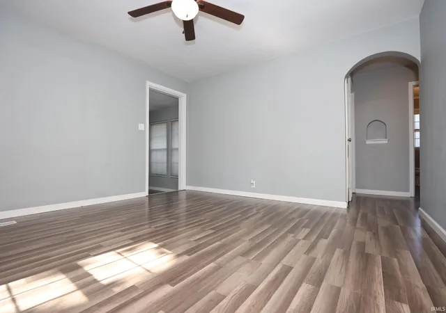 Photo 5 of Manufactured home for sale at 2016 E Riverside Dr, Evansville, IN 47714 | MLS# 202625214 | Listing updated on 2026-08-18