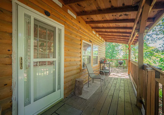 Photo 3 of Sale Pending at 10264 S State Rd 61, Oakland City, IN 47660 | MLS# 202625220 | Listing updated on 2026-07-09