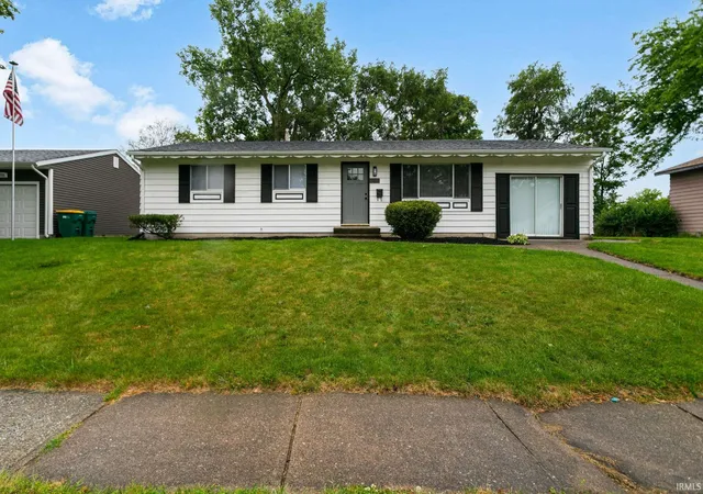 Homes for sale in Mishawaka, IN | 749 E 11th St, Mishawaka, IN 46544 | MLS# 202625243