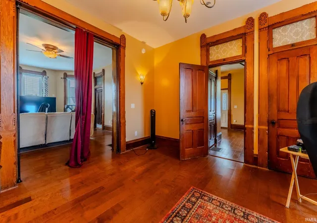 4th image of 305 Manchester Ave, Wabash, IN 46992 | MLS# 202625251
