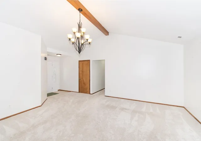 Photo 4 of Sale Pending at 1503 Knoll Crst Dr, Kendallville, IN 46755 | MLS# 202625262 | Listing updated on 2026-07-17