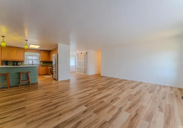 5th image of 656 S Main St, Upland, IN 46989 | MLS# 202625264