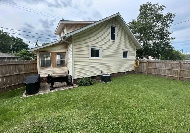 32nd image of 105 E Washington St, Attica, IN 47918 | MLS# 202625267
