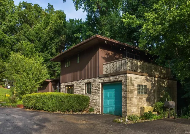 1st image of 1827 N Saint Joseph Ave, Evansville, IN 47720 | MLS# 202625279