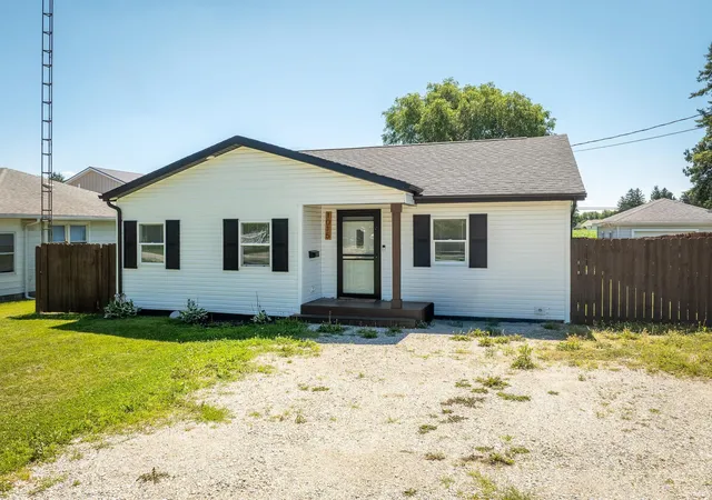 1st image of 1015 S Main St, Dunkirk, IN 47336 | MLS# 202625284