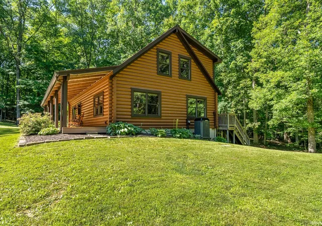Homes for sale in Morgantown, IN | 4710 N Morrison Rd, Morgantown, IN 46160 | MLS# 202625297