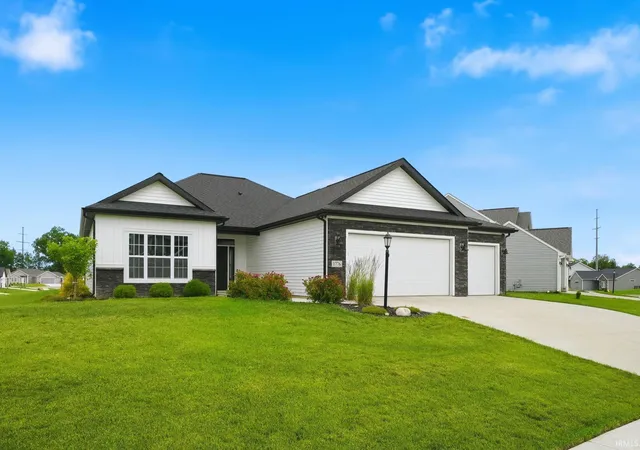 Photo 1 of Sale Pending at 1776 Muruntau Grv, Fort Wayne, IN 46845 | MLS# 202625298 | Listing updated on 2026-07-14