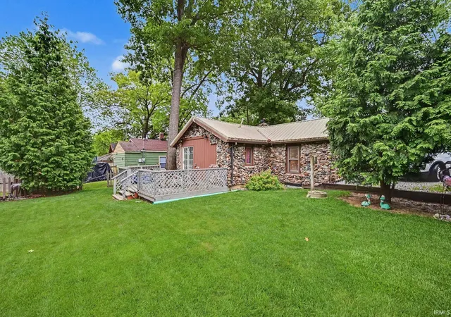 Homes for sale in Monticello, IN | 3935 E Parses Rd, Monticello, IN 47960 | MLS# 202625299