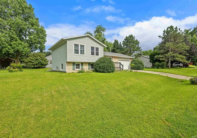 Photo 3 of Sale Pending at 4401 Prairie Dog Ln, Lafayette, IN 47909 | MLS# 202625305 | Listing updated on 2026-06-29