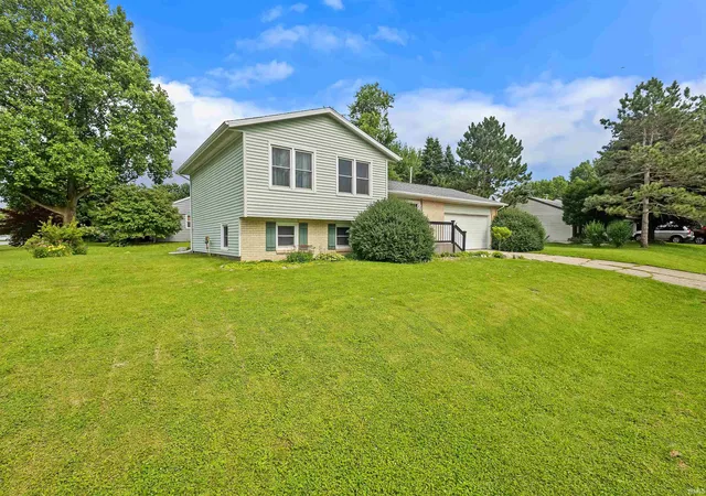 Photo 4 of Sale Pending at 4401 Prairie Dog Ln, Lafayette, IN 47909 | MLS# 202625305 | Listing updated on 2026-06-29