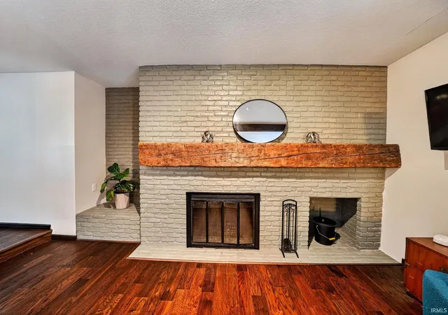 Photo 3 of Sale Pending at 51877 N Shoreham Ct, South Bend, IN 46637 | MLS# 202625318 | Listing updated on 2026-07-27