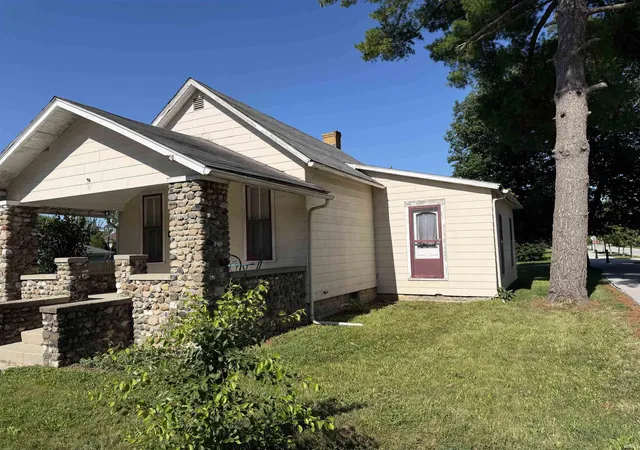 Photo 1 of Manufactured home for sale at 725 N Morrison St, Kokomo, IN 46901 | MLS# 202625342 | Listing updated on 2026-06-30