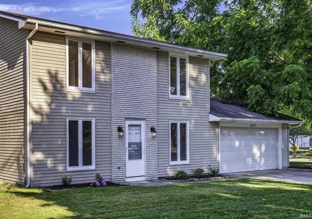 2nd image of 3627 Iowa Ct, Fort Wayne, IN 46815 | MLS# 202625360