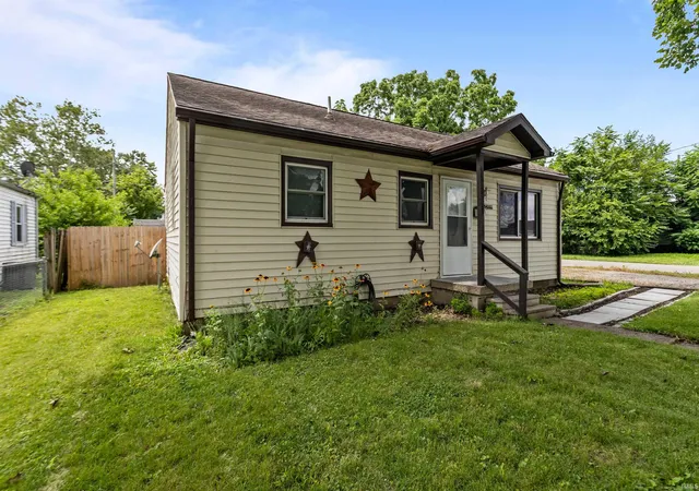 3rd image of 1623 N Mccann St, Kokomo, IN 46901 | MLS# 202625373