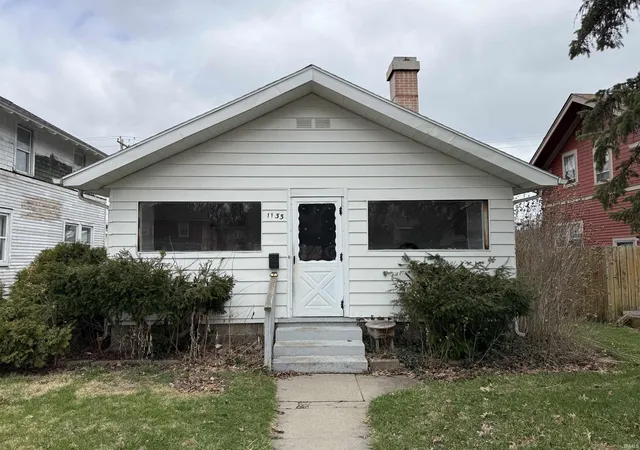 Homes for sale in South Bend, IN | 1133 Altgeld St, South Bend, IN 46614 | MLS# 202625376