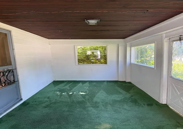 Photo 3 of Manufactured home for sale at 1133 Altgeld St, South Bend, IN 46614 | MLS# 202625376 | Listing updated on 2026-08-03