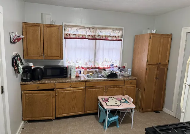 Homes for sale in South Bend, IN | 1158 E Indiana Ave, South Bend, IN 46613 | MLS# 202625377