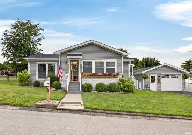 1st image of 322 S 2nd St, Ellettsville, IN 47429 | MLS# 202625393