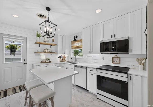 5th image of 322 S 2Nd St, Ellettsville, IN 47429 | MLS# 202625393