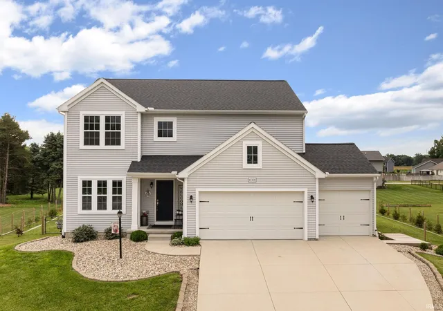 Homes for sale in Granger, IN | 10308 Peotone Dr, Granger, IN 46530 | MLS# 202625407