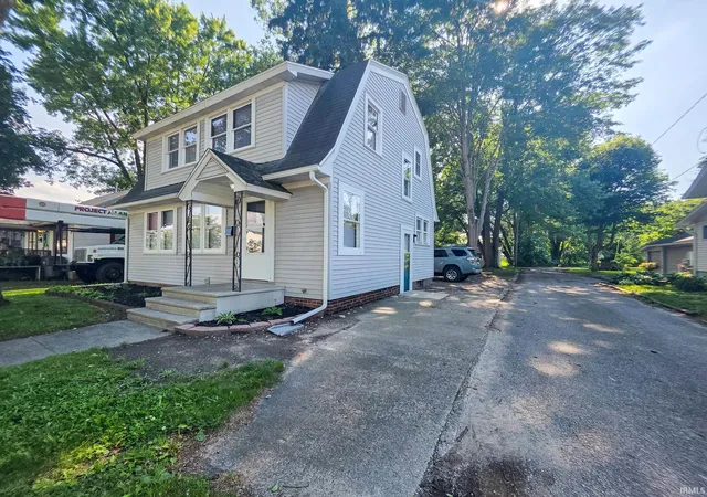 Homes for sale in Goshen, IN | 109 N Indiana Ave, Goshen, IN 46526 | MLS# 202625415