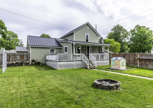 4th image of 195 E Chestnut St, Waterloo, IN 46793 | MLS# 202625431