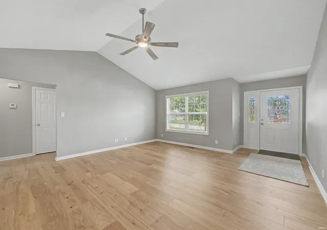 Photo 3 of Sale Pending at 3501 Crater Dr, Evansville, IN 47725 | MLS# 202625436 | Listing updated on 2026-07-01