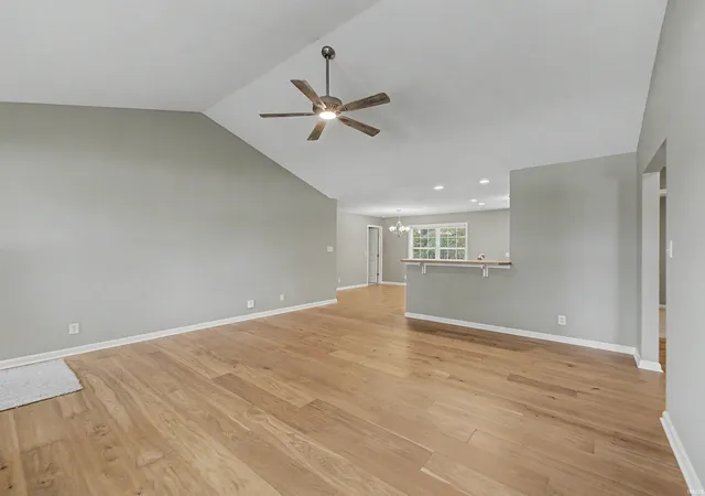 Photo 4 of Sale Pending at 3501 Crater Dr, Evansville, IN 47725 | MLS# 202625436 | Listing updated on 2026-07-01
