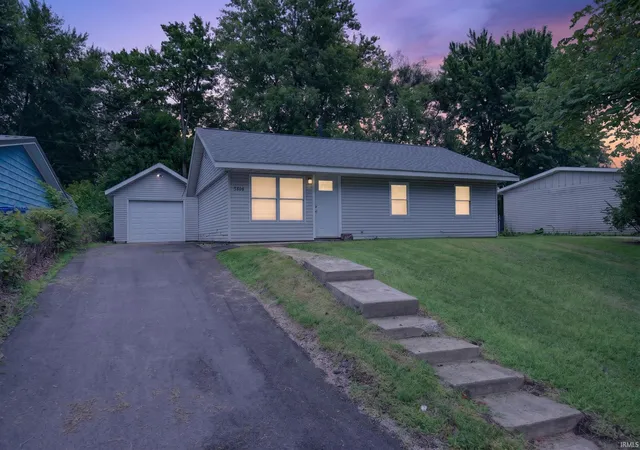 Photo 2 of Manufactured home for sale at 5808 Mendota Dr, Kokomo, IN 46902 | MLS# 202625461 | Listing updated on 2026-07-14