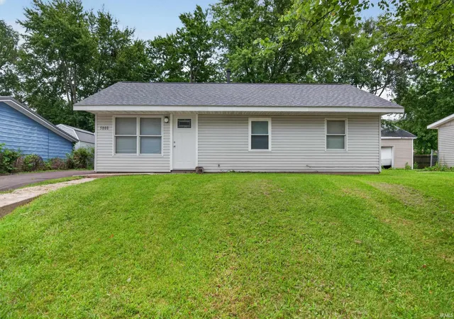Photo 3 of Manufactured home for sale at 5808 Mendota Dr, Kokomo, IN 46902 | MLS# 202625461 | Listing updated on 2026-07-14
