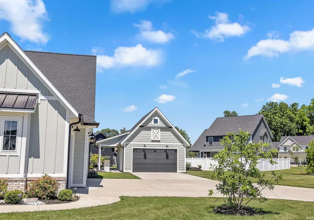3rd image of 4614 N Triple Crown Dr, Bloomington, IN 47404 | MLS# 202625473