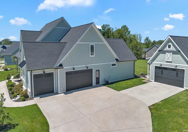 4th image of 4614 N Triple Crown Dr, Bloomington, IN 47404 | MLS# 202625473