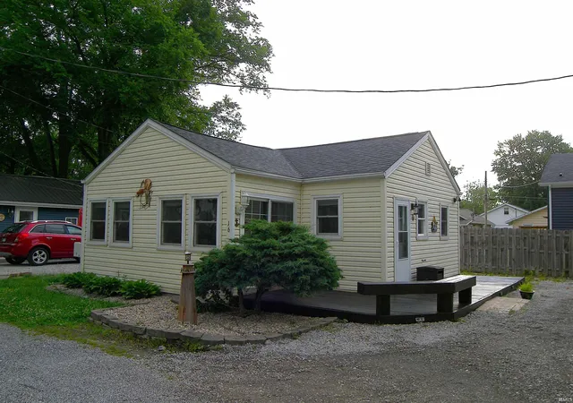 Homes for sale in Warsaw, IN | 16 Ems B57 Ln, Warsaw, IN 46582 | MLS# 202625479