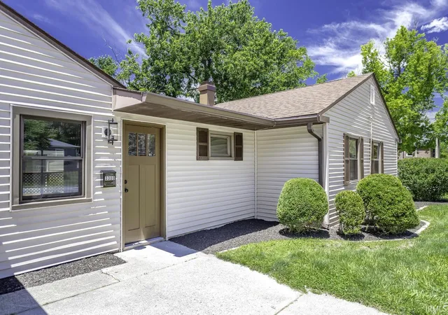 3rd image of 3300 Longlois Dr, Lafayette, IN 47904 | MLS# 202625485